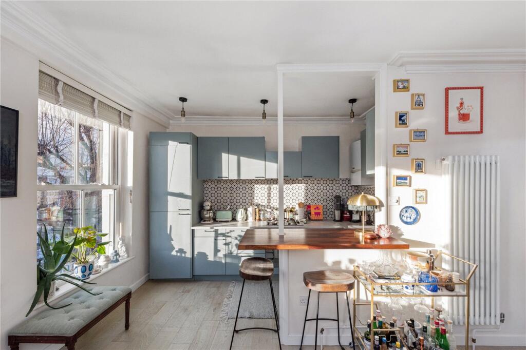 Apartment in London - View 3