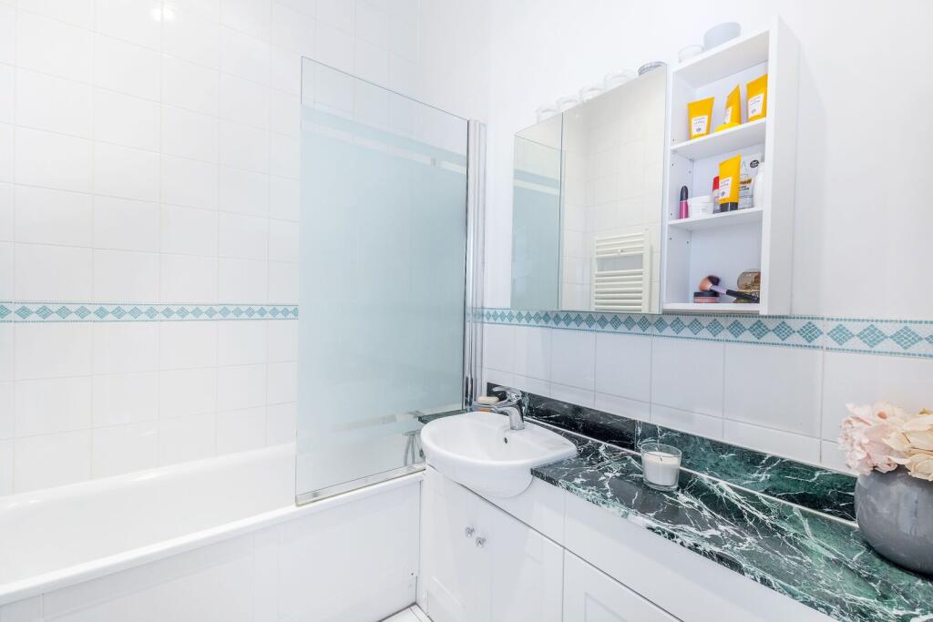 Apartment in London - View 4