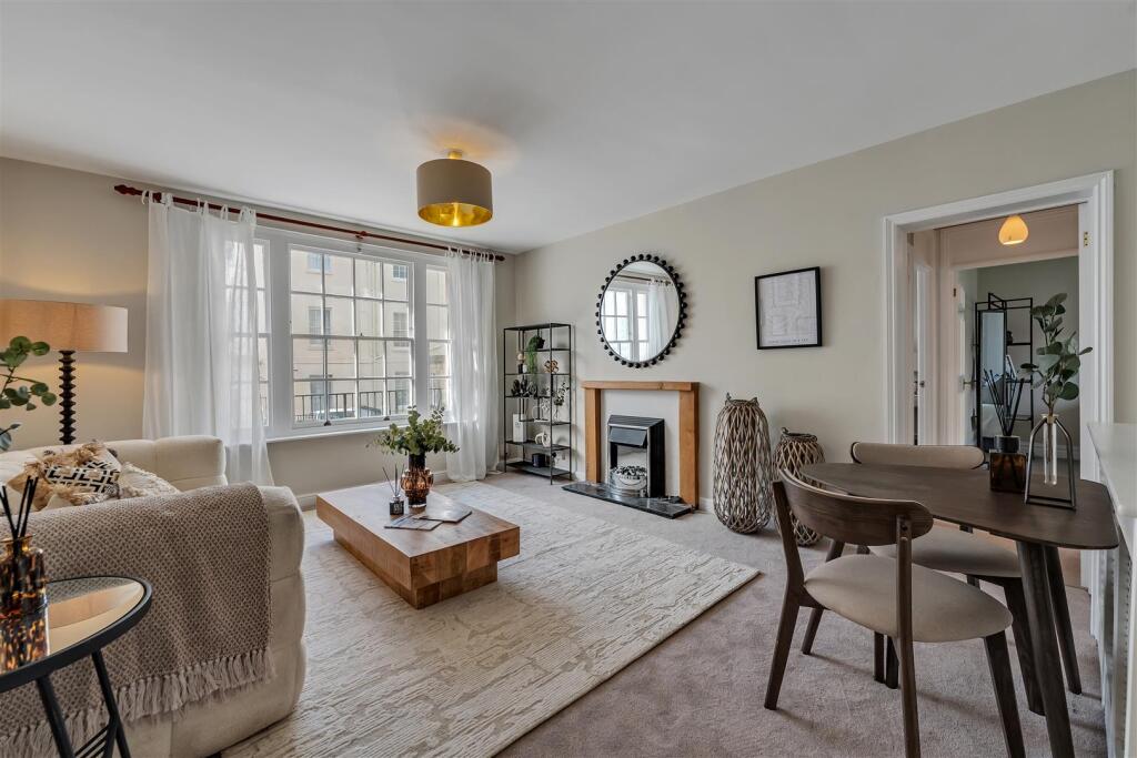 Apartment in Bristol, Clifton Village, Hotwells - View 5