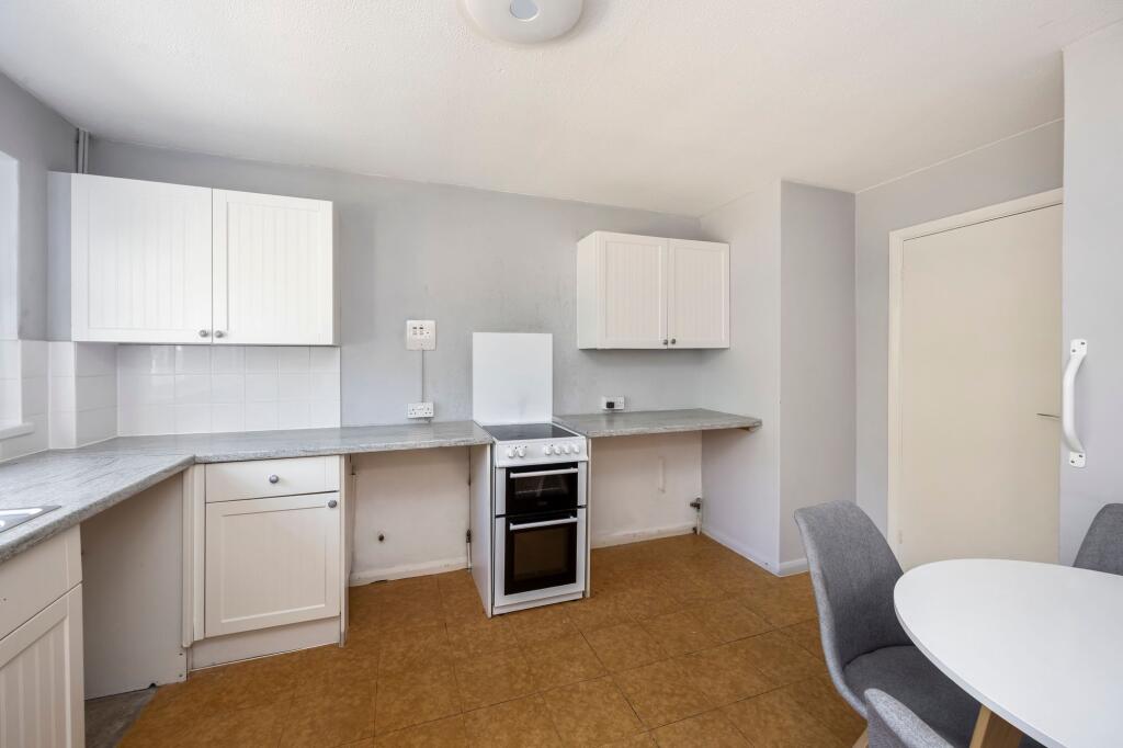 House in Steyning - More