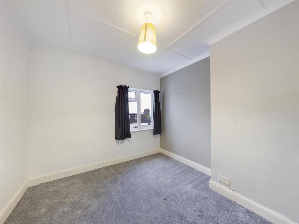 Apartment in Brighton - View 4