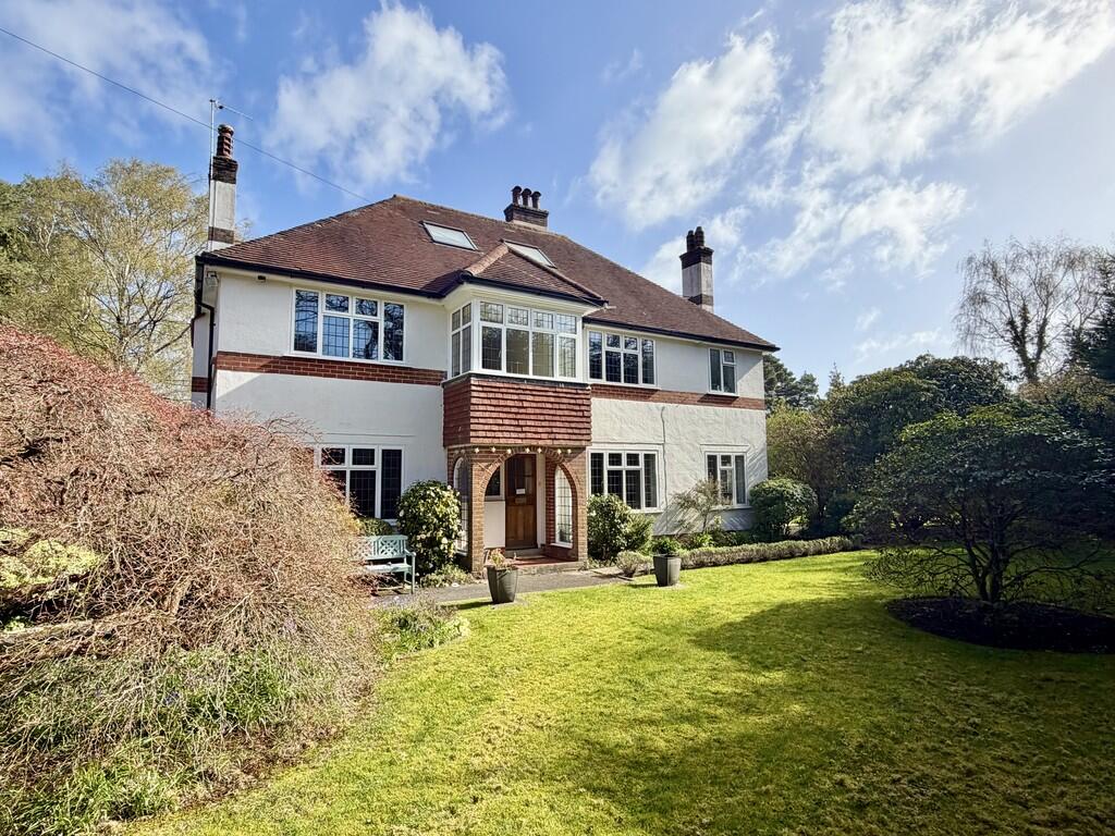 Main image of property: Upper Golf Links Road, Broadstone
