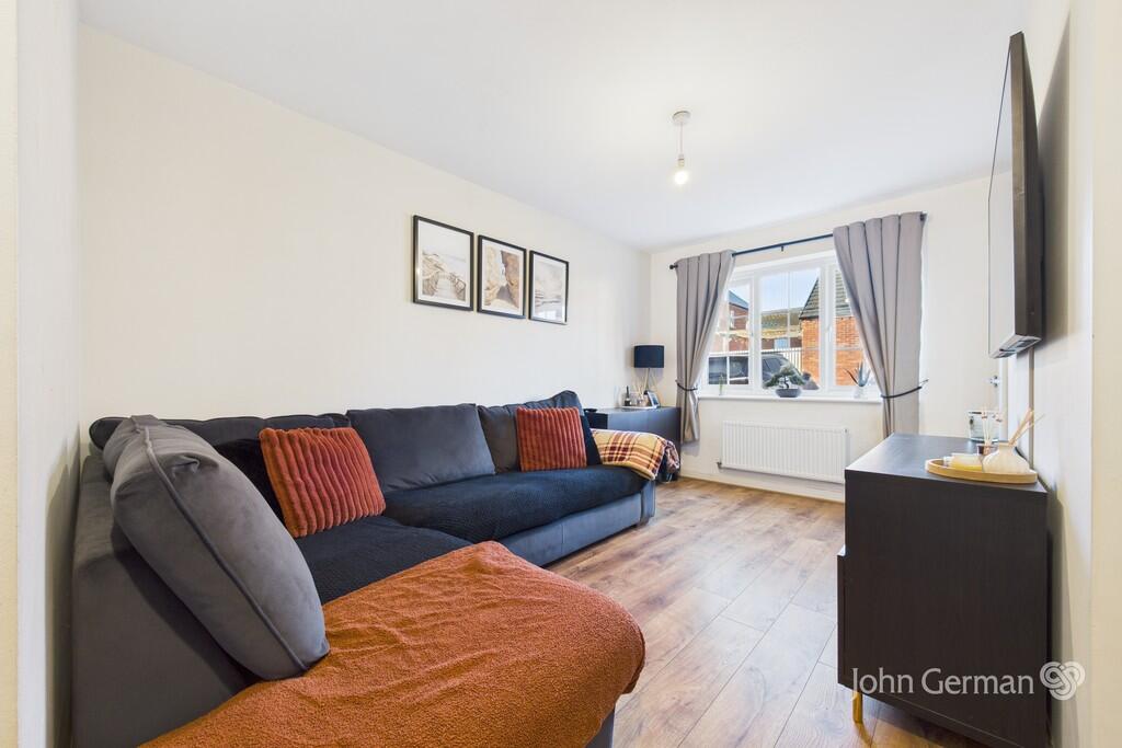 Francome Drive, Uttoxeter photo 3