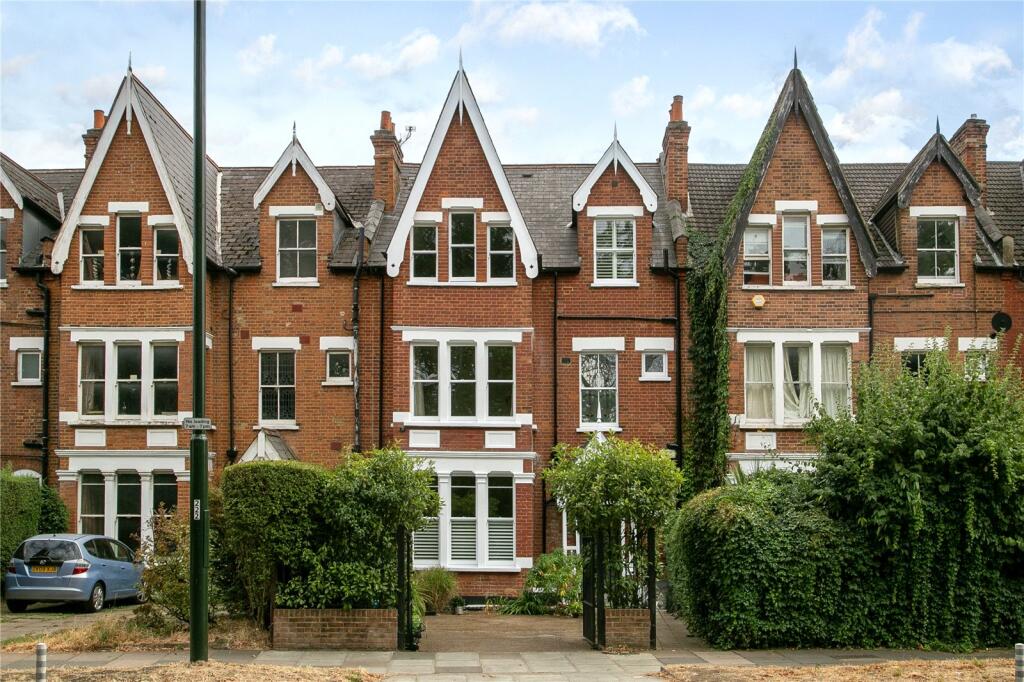 Main image of property: Kew Road, Richmond, TW9