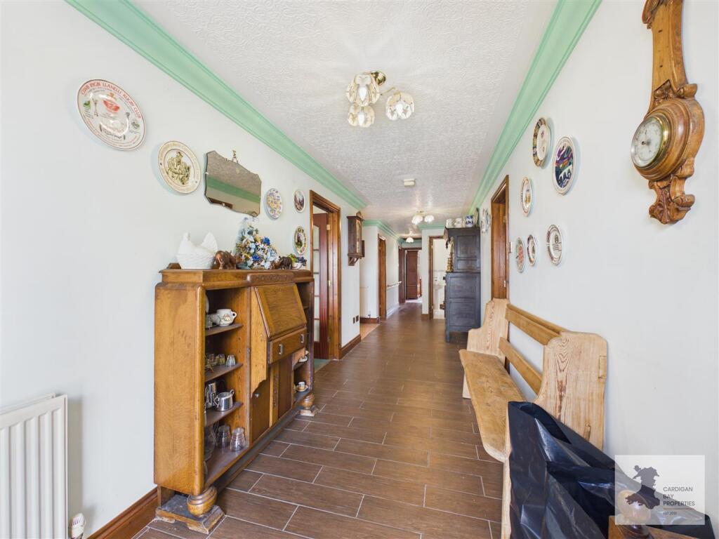 House in Beulah - More