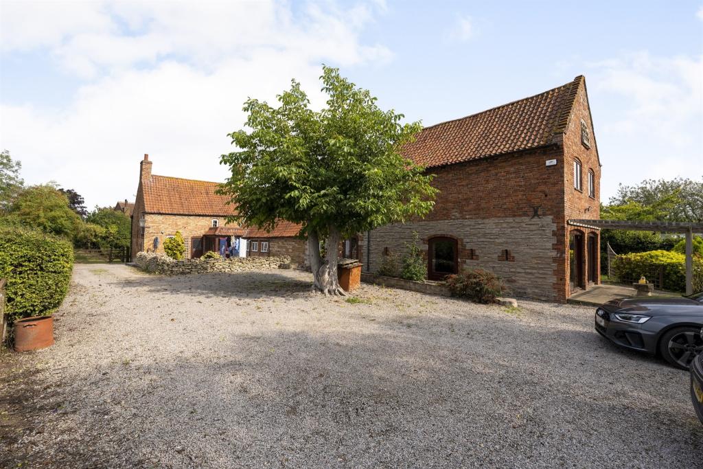 Bakers Lane, Westborough, NEWARK, NEWARK