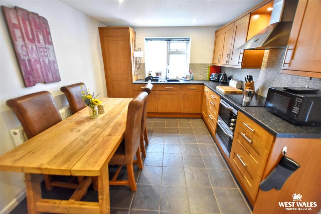 House in Swansea, Hundleton - More