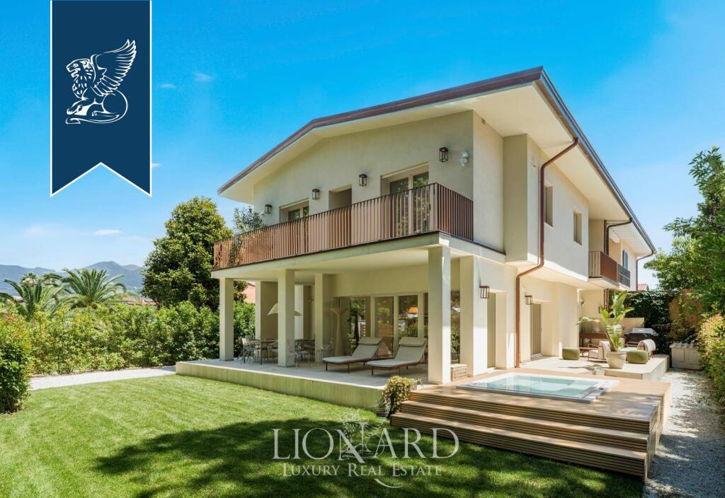 Main image of property: Tuscany, Lucca, Forte Dei Marmi