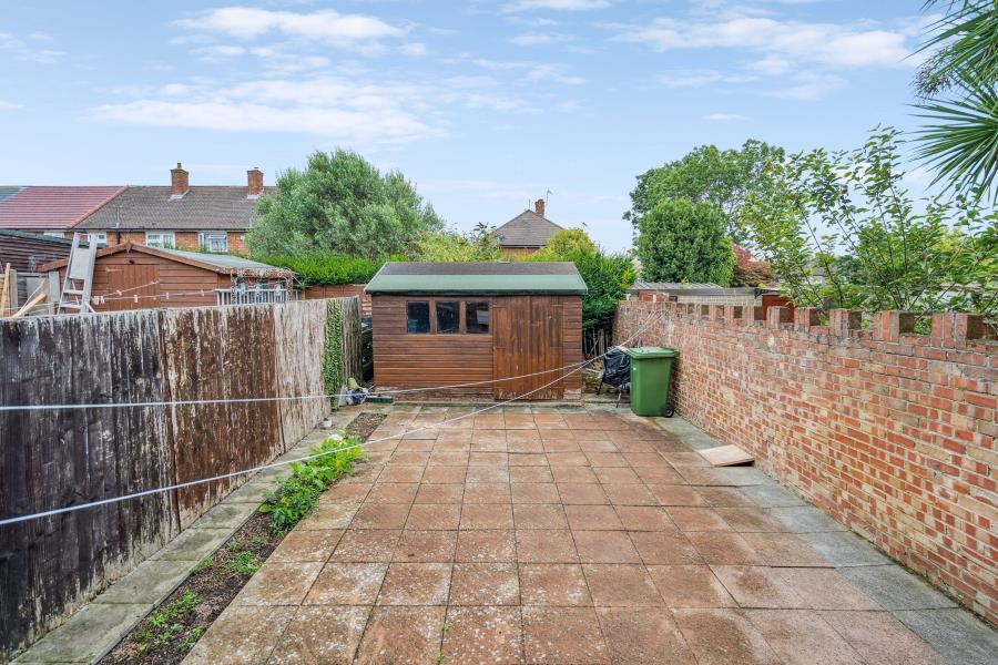 House in Slough - View 4