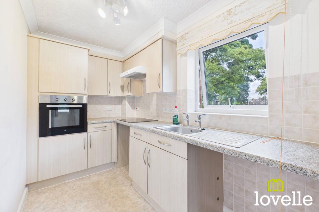 Apartment in Hull - View 4