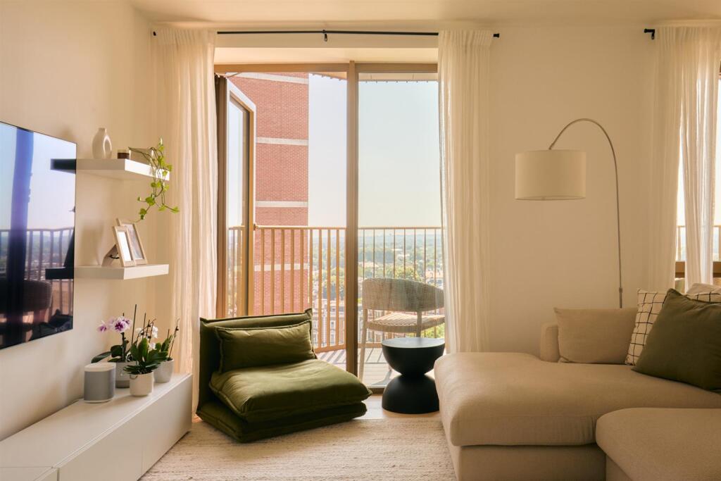 Main image of property: Hive House, Brentford, TW8