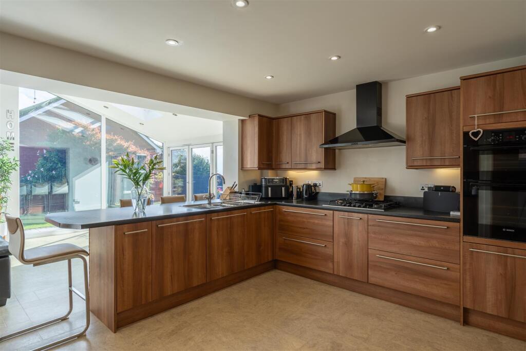 House in Barry, Vale of Glamorgan - View 4