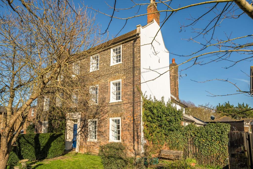 Main image of property: High Street, Wouldham