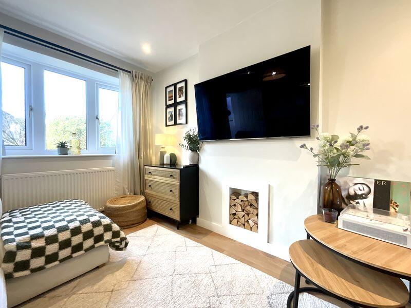 Elise Close, Littledown photo 2