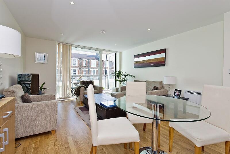 Main image of property: Drayton Park, Highbury, N5