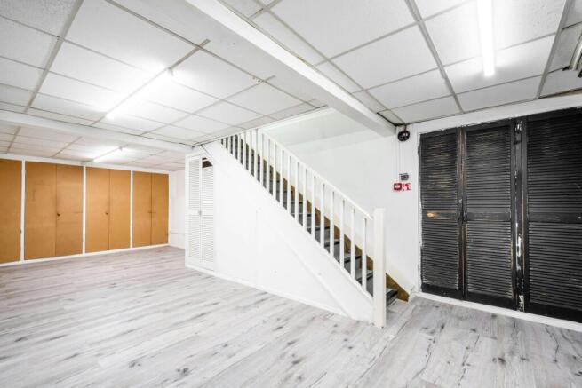 Cambridge Heath Rd 493 NEW - Low Res 11.jpg