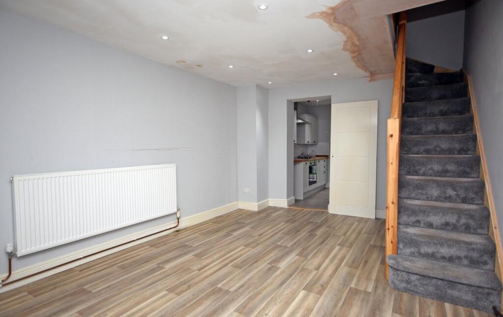 Hendre Street, Caernarfon, Gwynedd, LL55 photo 4