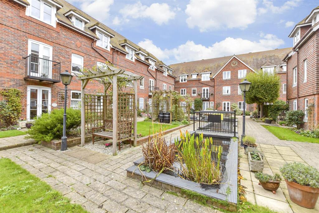 Apartment in Swale, Faversham - More