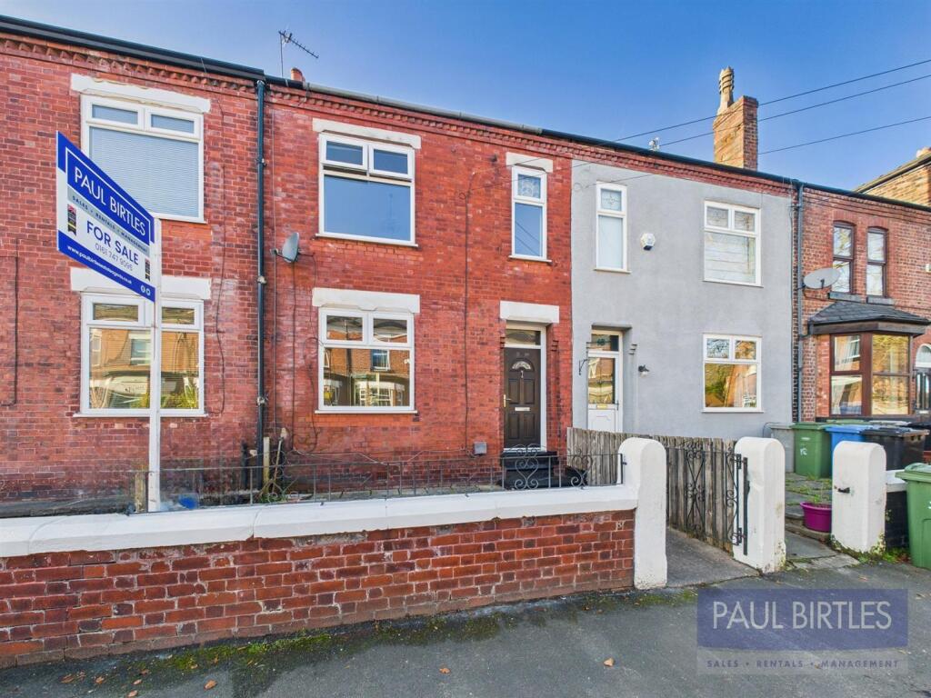 Main image of property: Lime Avenue, Urmston, Trafford, M41 5DE