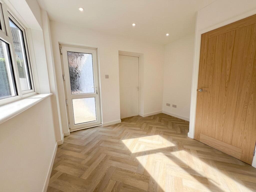 The Dovecote, Llanvair Discoed, Chepstow, NP16 6LX - View 4