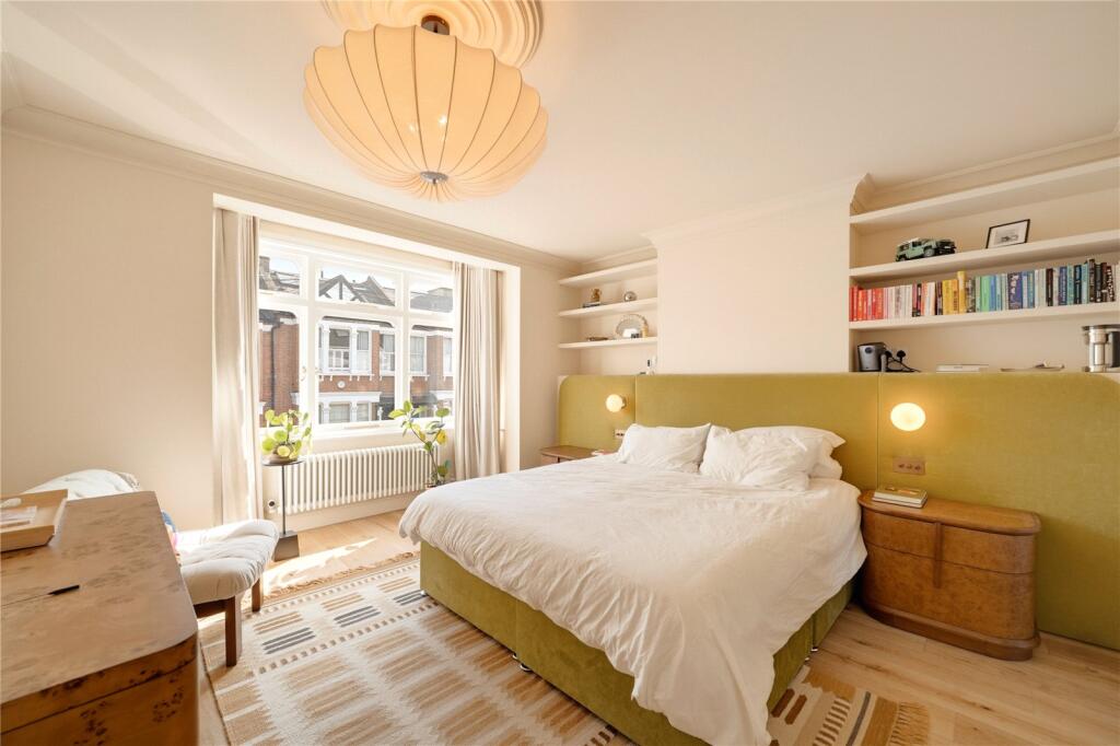 House in London - More