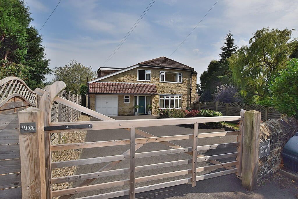 4-bed detached on Sycamore Avenue, Richmond, £550,000