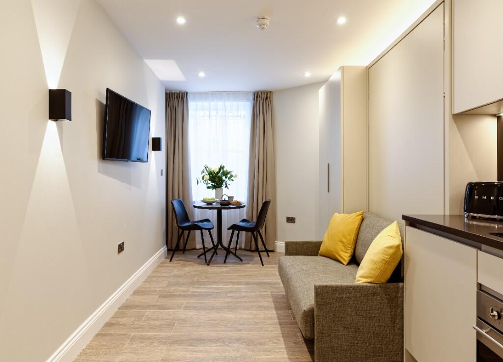 Studio flat for rent