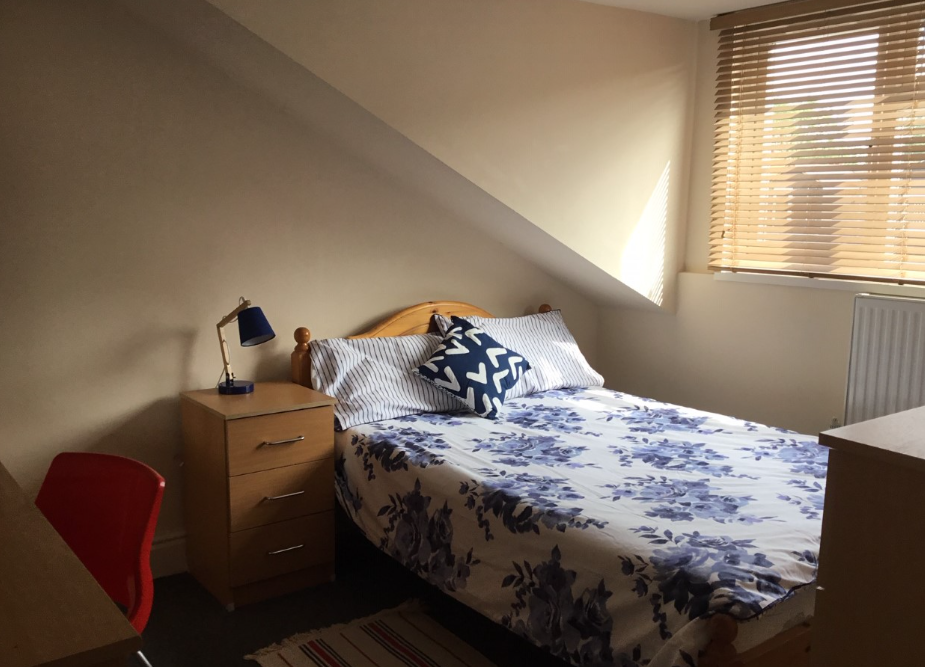 8 bedroom house for rent