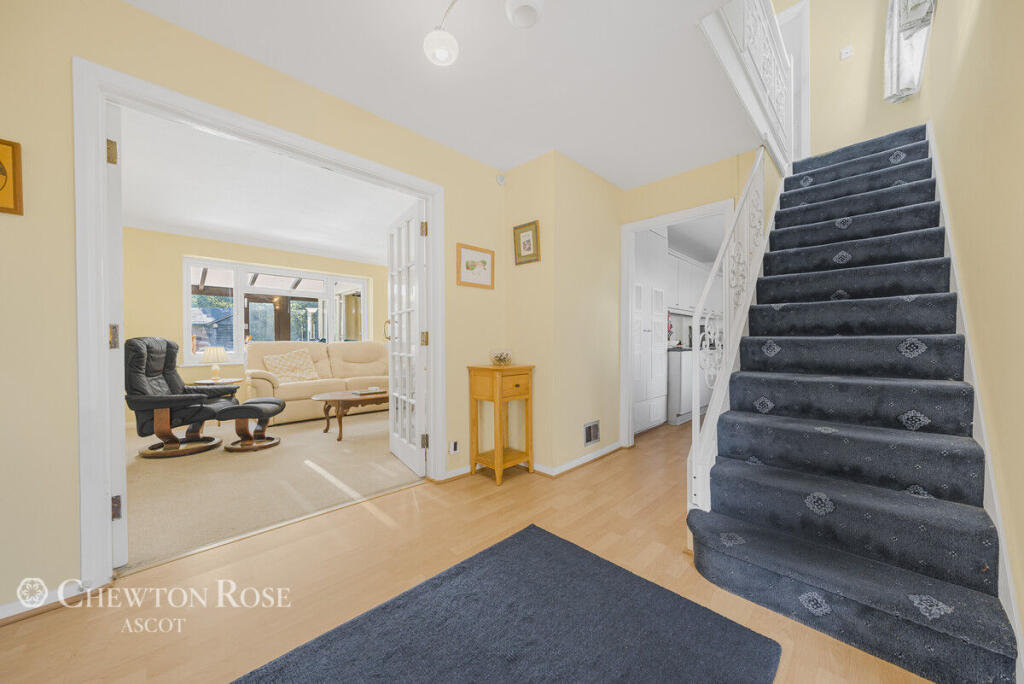 House in Slough, Taplow - View 5