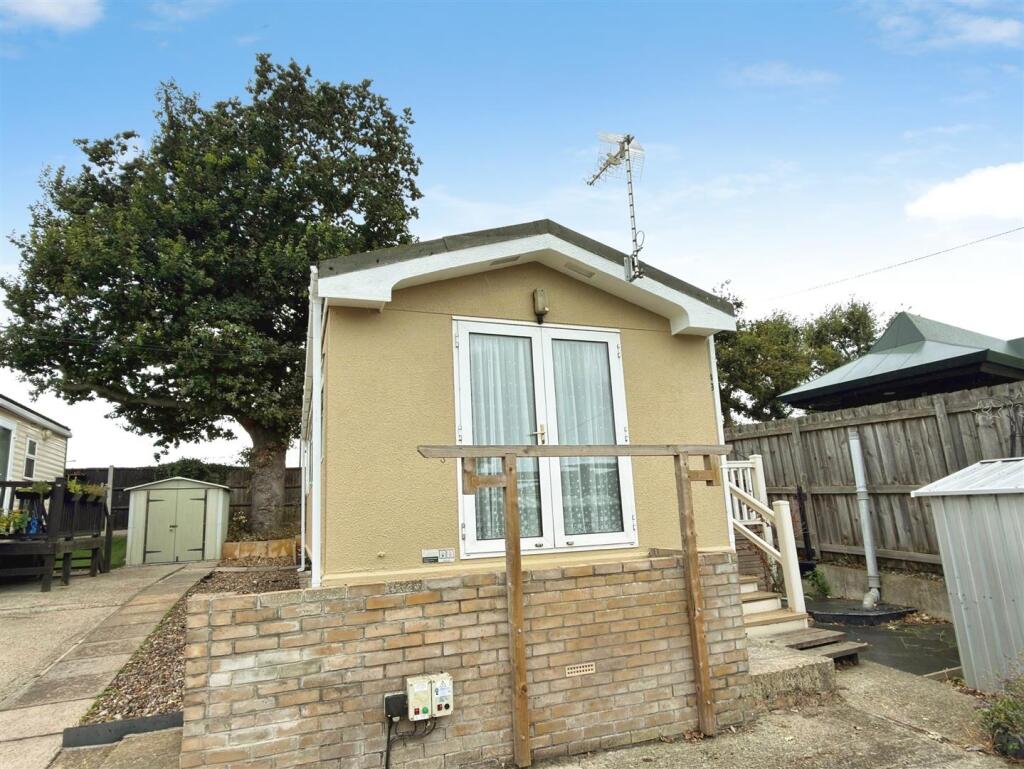 Main image of property: Beach Farm Park, Pakefield, Lowestoft, Suffolk, NR33