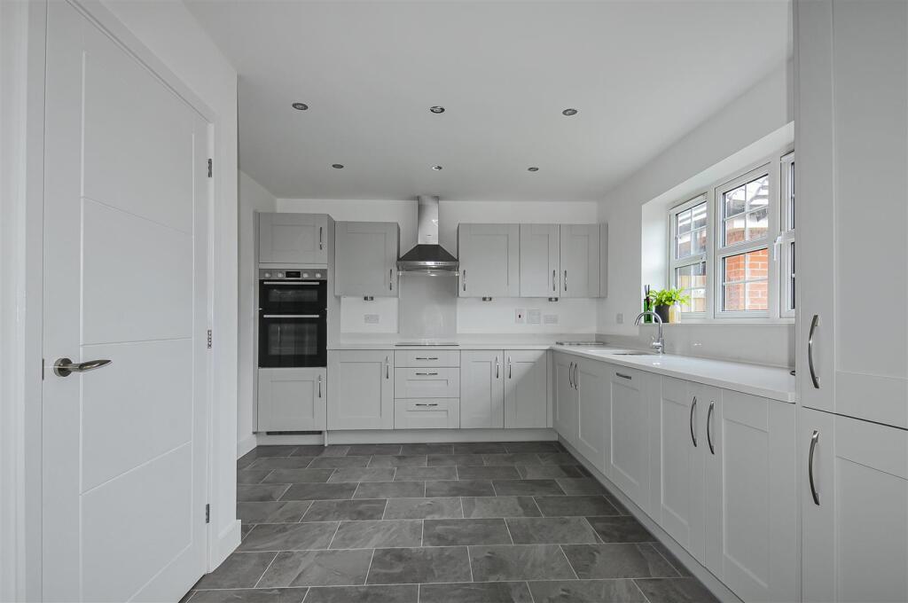 Additional image 4 of Cane Drive, Bricket Wood, St. Albans