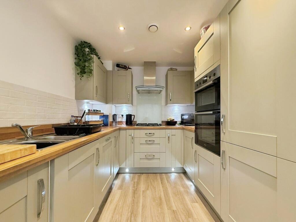 Sumner Chase, Binfield, Bracknell photo 3