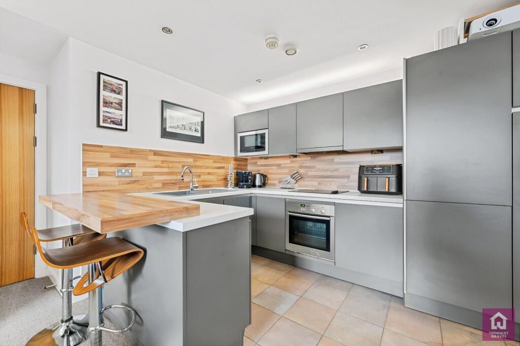 Apartment in Manchester, Castlefield, City Centre - View 5