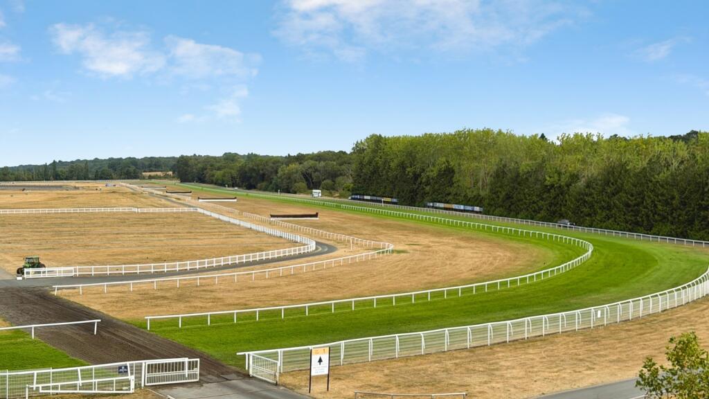 Main image of property: Racecourse Road, Newbury, Berkshire, RG14