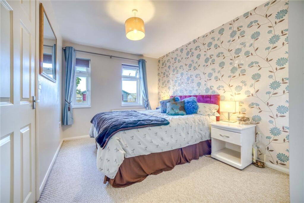 Bartlett Way, Parkstone, Poole, BH12 photo 5