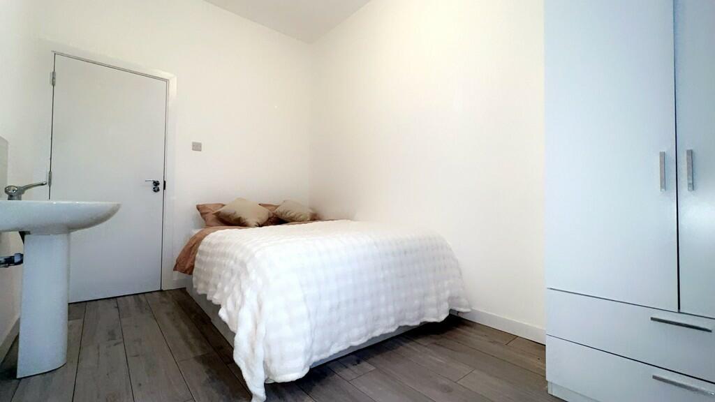 Main image of property: St Thomas's Road