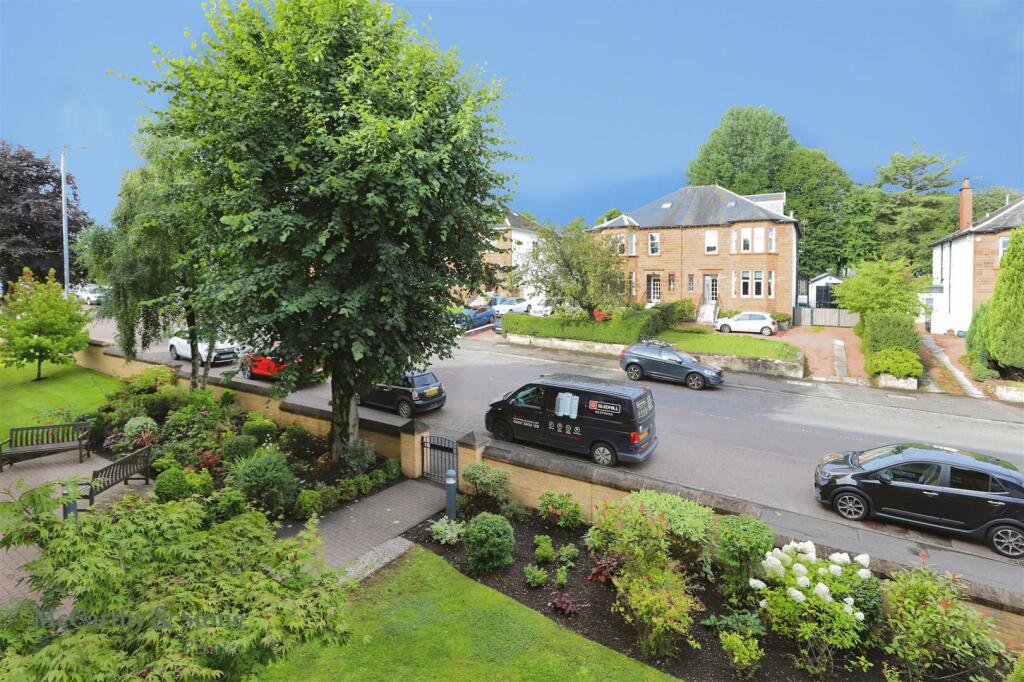 Apartment in Glasgow - View 3