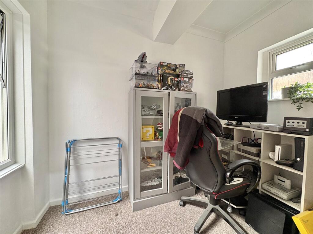 Apartment in Dorchester - View 5