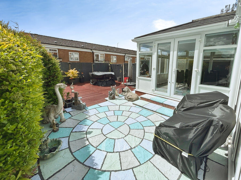 Bankside, Great Barr, Birmingham, B43 5PR photo 3