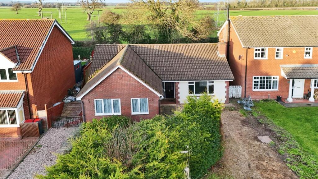 3-bed house on 8 Harrington Heath, Telford, Shropshire, TF5 0LE, £250,000