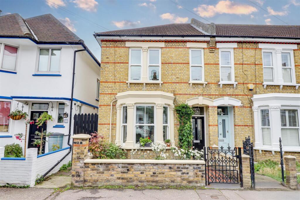 Main image of property: Canonsleigh Crescent, Leigh-on-Sea