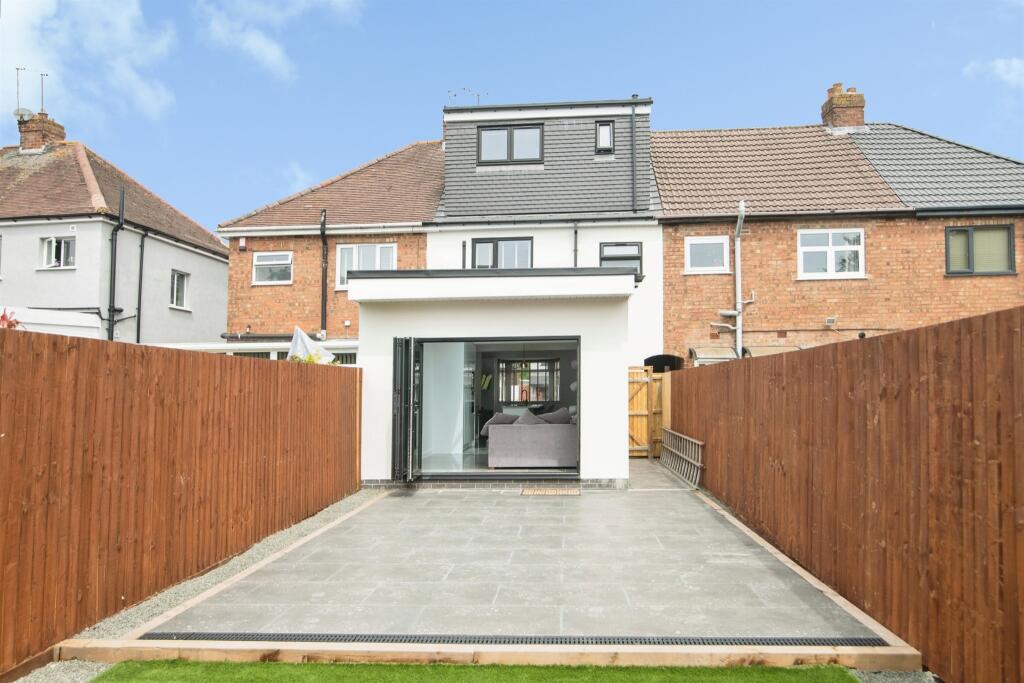 Newbury Lane, Oldbury photo 4