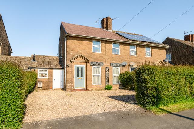 Main image of property: Cotswold Crescent, Chipping Norton