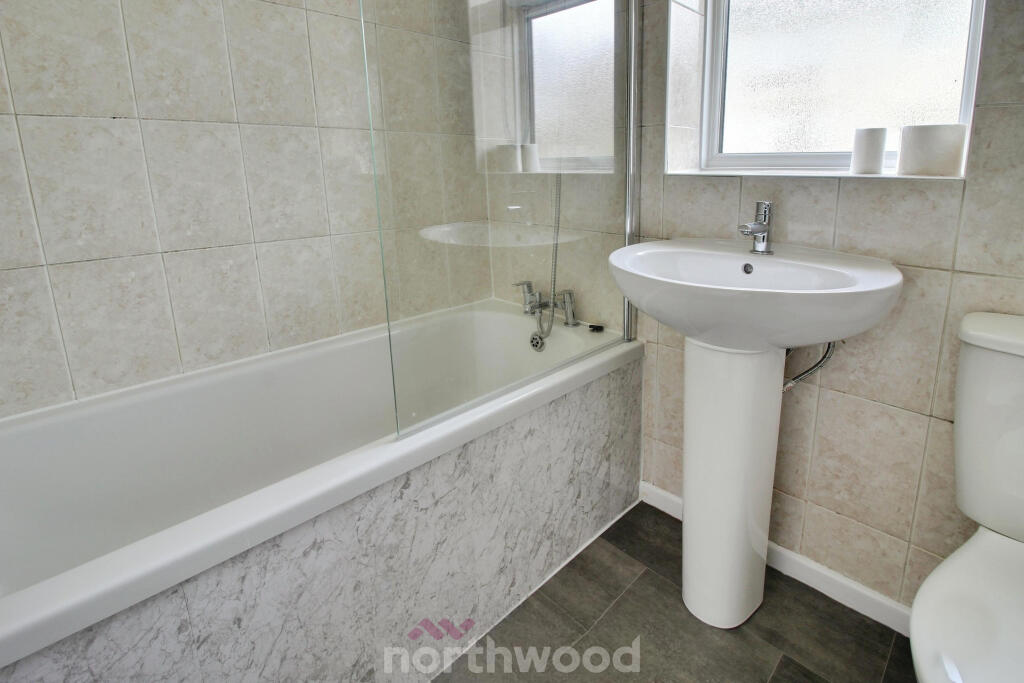House in Doncaster - View 4