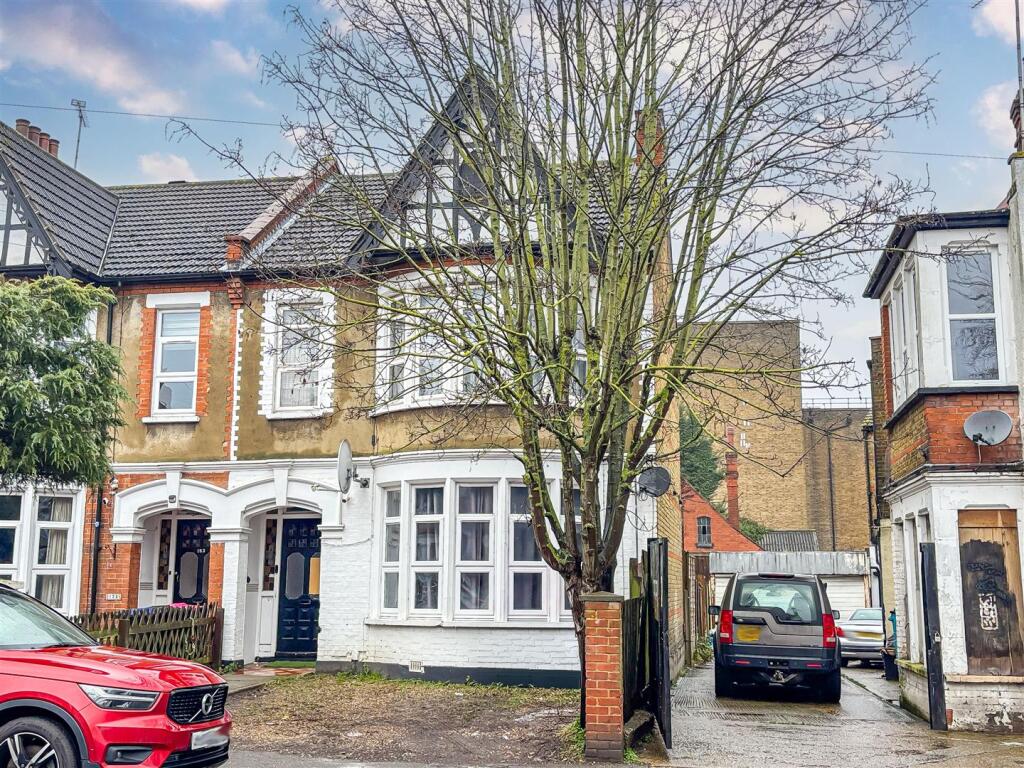 Main image of property: Valkyrie Road, Westcliff-On-Sea