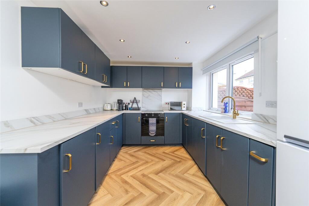 House in Edinburgh, Midlothian - More