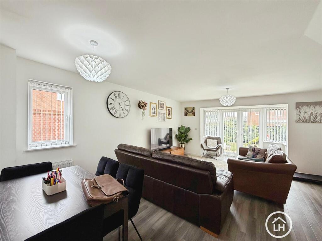 House in Rochester - View 2