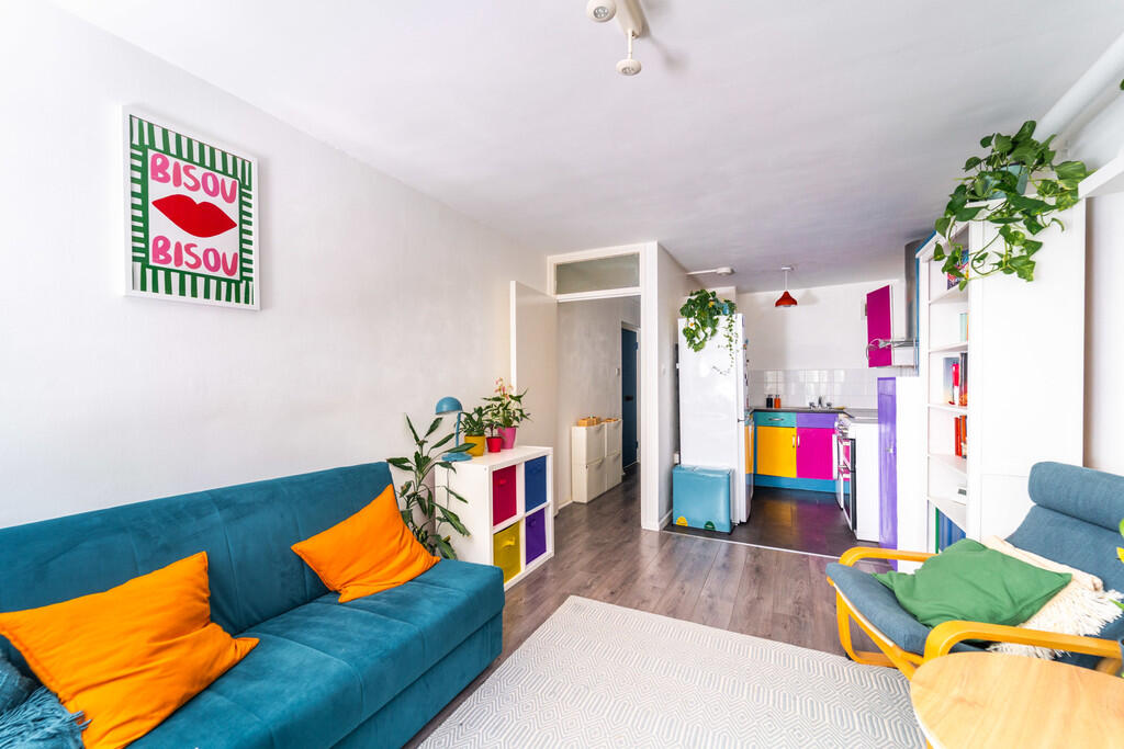 Apartment in London - View 3