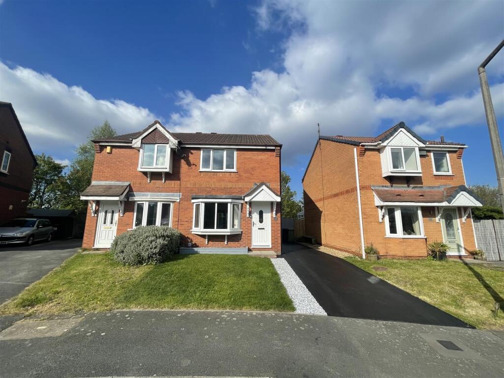 Main image of property: Oakwood Drive, Prenton