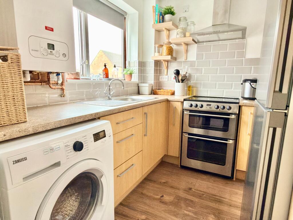 Hawthorn Way, Northway, Tewkesbury, GL20 photo 4